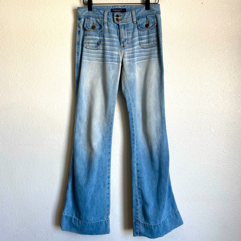 American Eagle - Flare Wide Leg Jeans - Medium Wash - Size 0